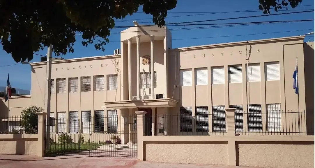 Palacio de Justicia de Jimaní donde se conoció el caso de la operación Iguana.